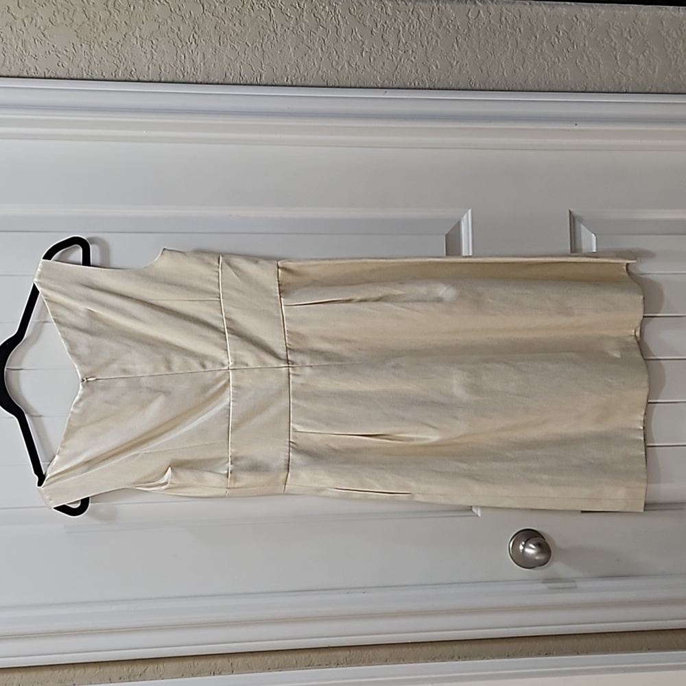 Escada Luxury Champagne Cream  Sheath dress with pockets! Silk/cotton blend - Picture 3 of 13
